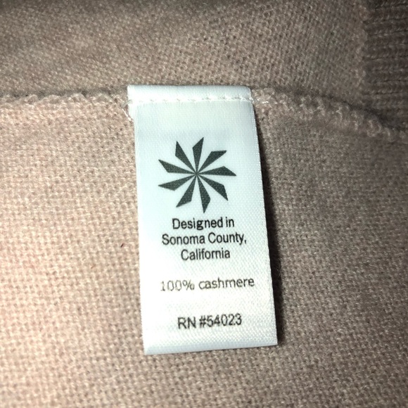 Brand new Athleta 100% cashmere top - Picture 4 of 6